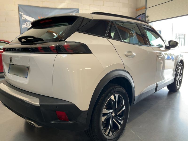 Peugeot 2008 1.2 PureTech Allure — zdjęcie 6
