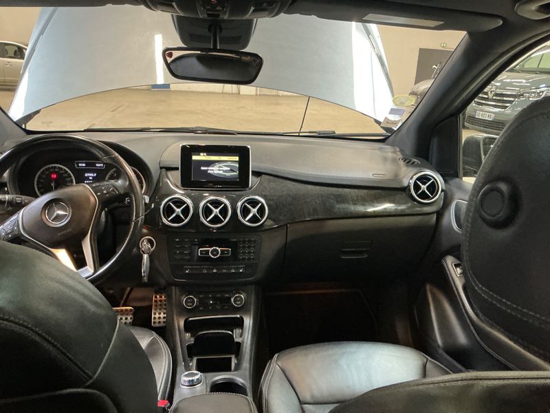 Mercedes-Benz B-Klasse B 200 CDI Standard — zdjęcie 12