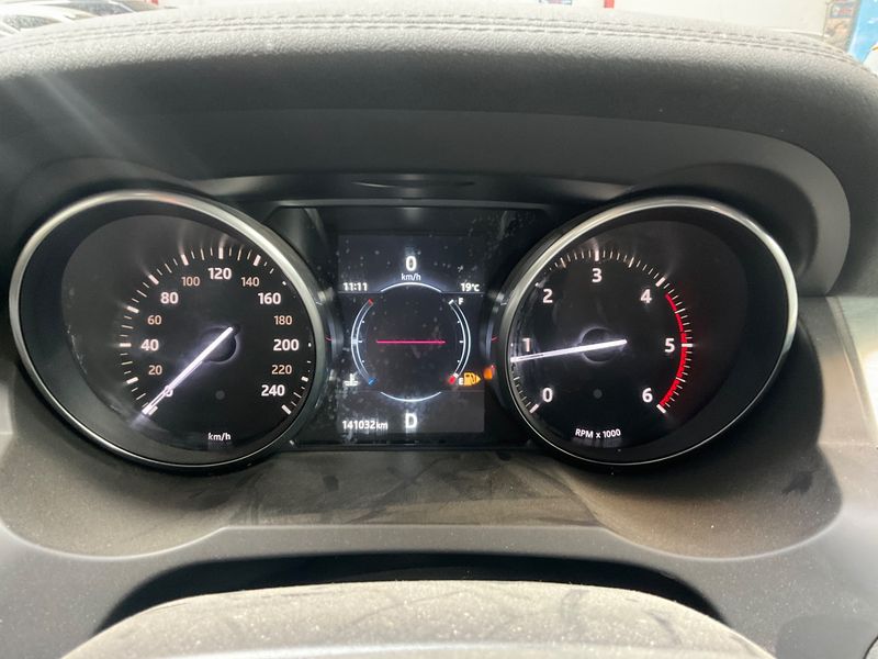Land Rover Evoque 2.0 Td4 SE Dynamic — zdjęcie 13
