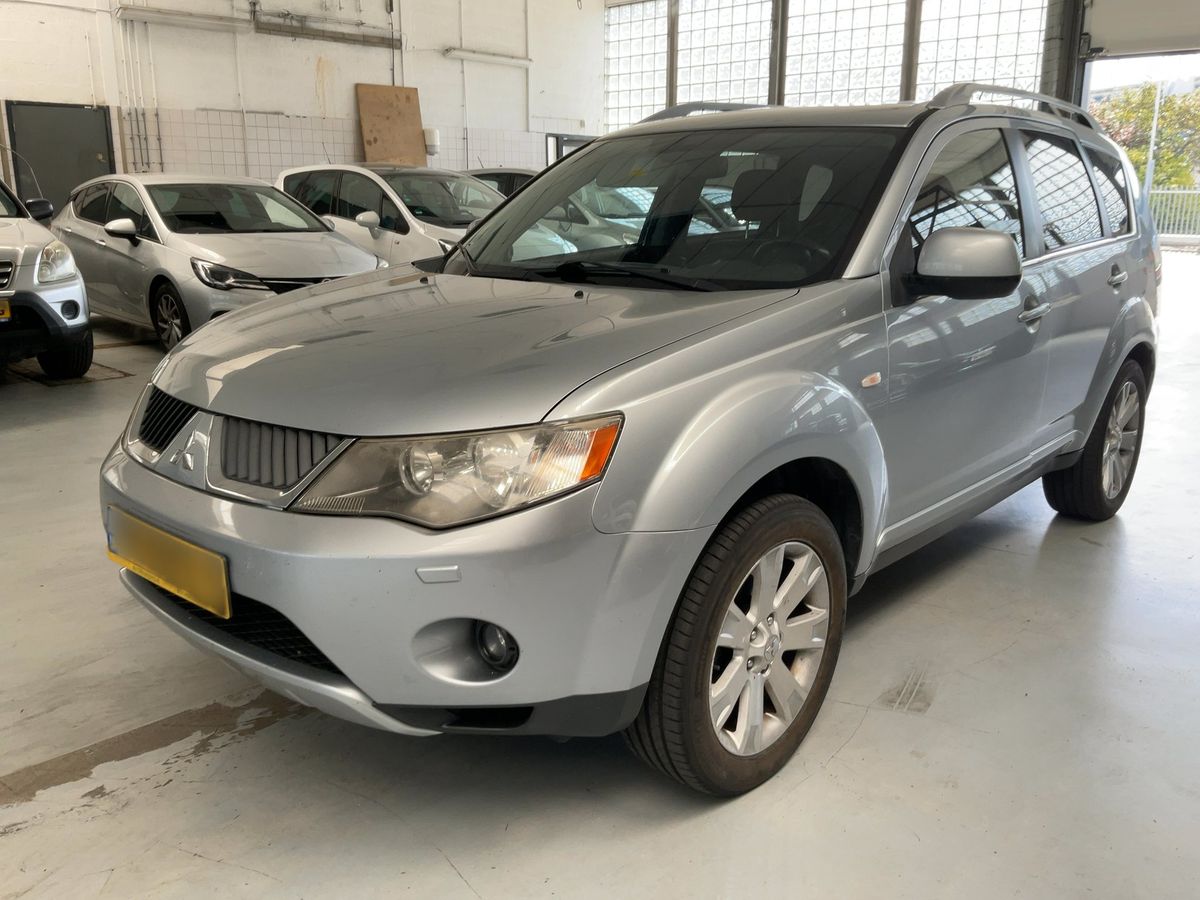 Mitsubishi Outlander 2008