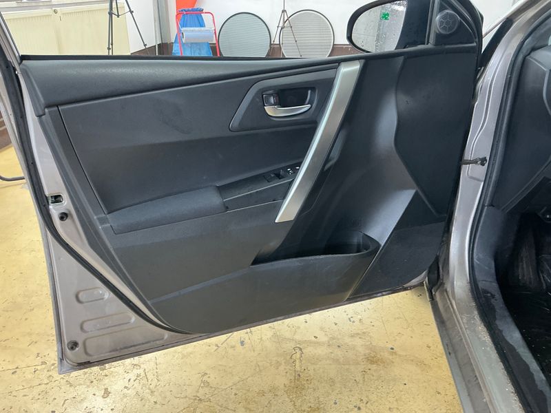 Toyota Auris 1.4 Turbodiesel Cool 2014 – снимка 26