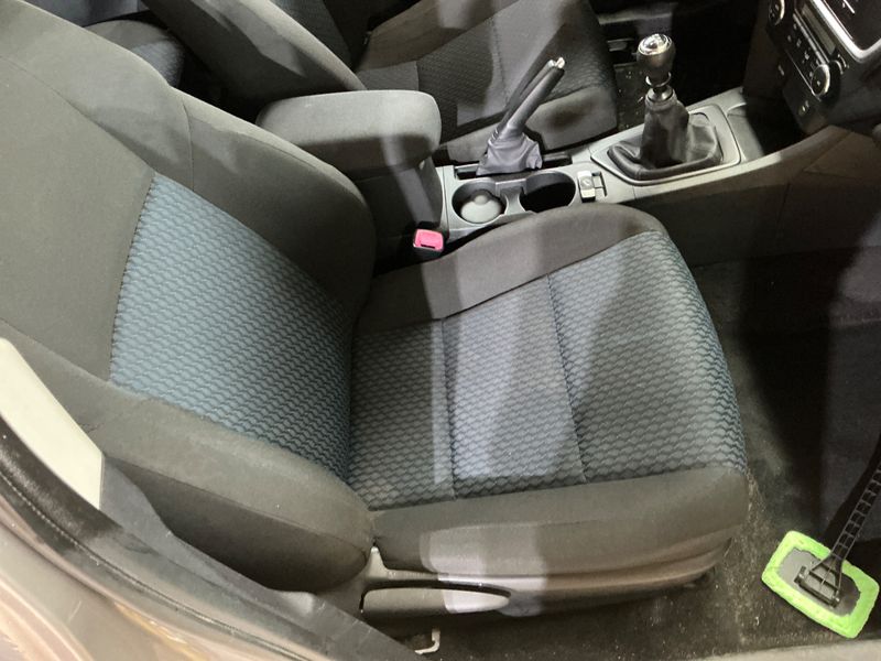Toyota Auris 1.4 Turbodiesel Cool 2014 – снимка 34
