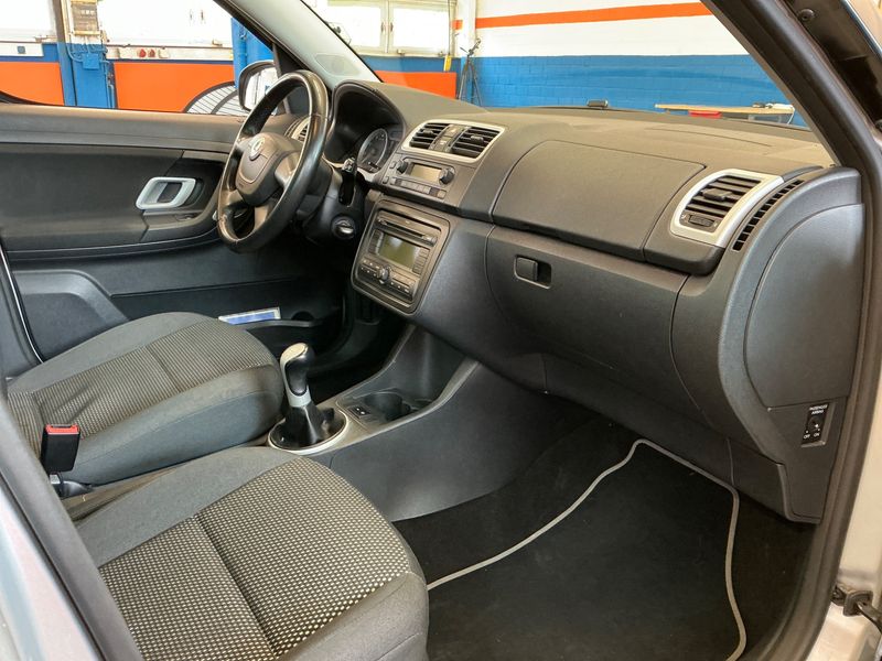 Skoda Roomster 1.6 Scout Plus Edition — zdjęcie 3