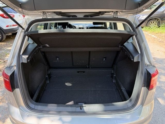 Volkswagen Golf VII Sportsvan 1.6 TDI Business BlueMotion Tech — zdjęcie 9