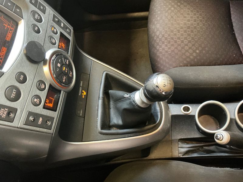 Toyota Verso 2.0 D-4D Active 2011 – снимка 28