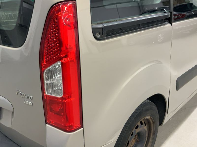Peugeot Partner 1.6 HDi Tendance — zdjęcie 6