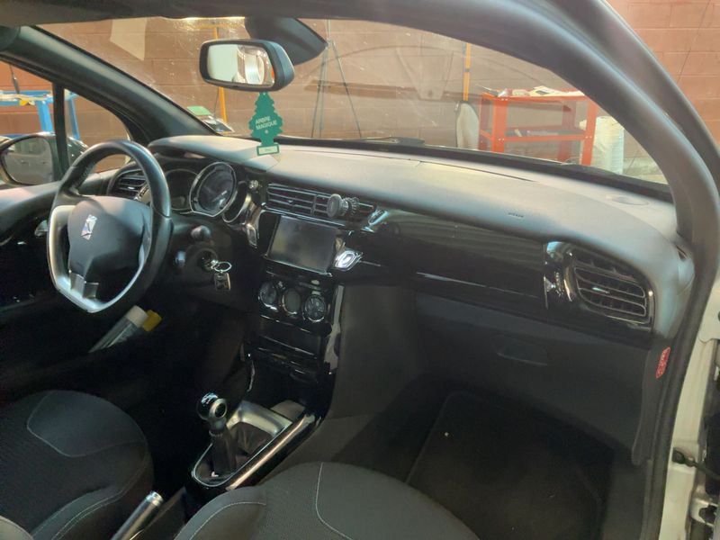 DS Automobiles DS3 1.6 Blue-HDi SoChic 2016 – снимка 17