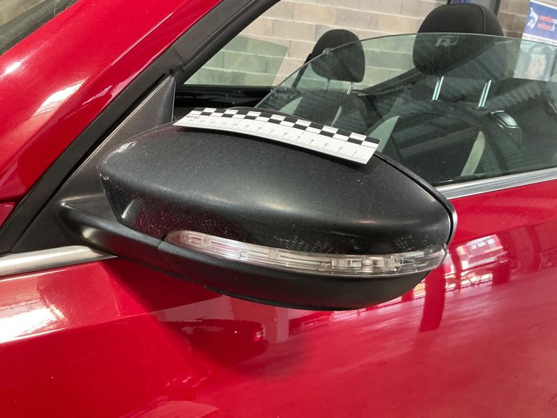 Volkswagen Beetle 1.4 TSI Sport 2014 – снимка 35