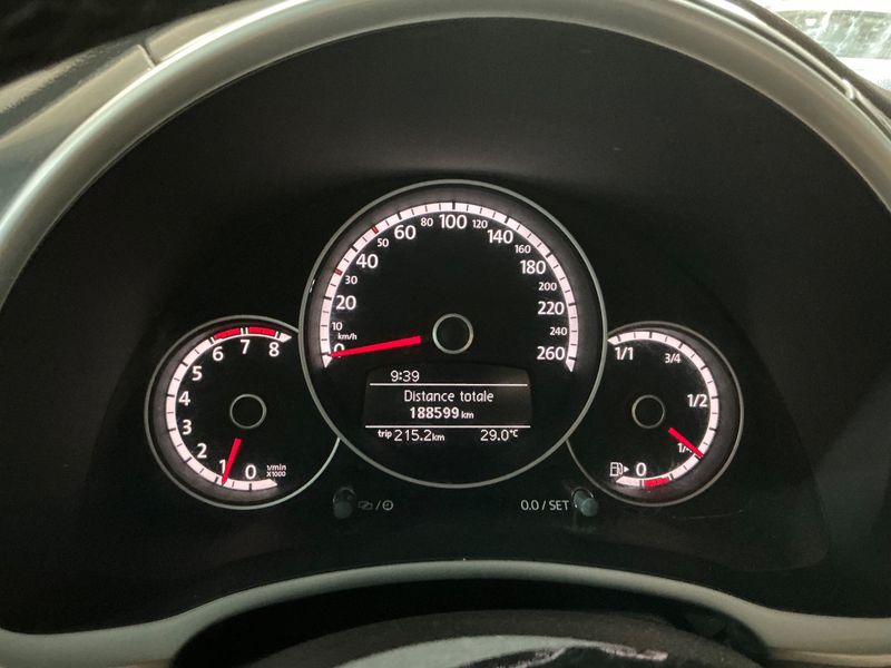 Volkswagen Beetle 1.4 TSI Sport — zdjęcie 13