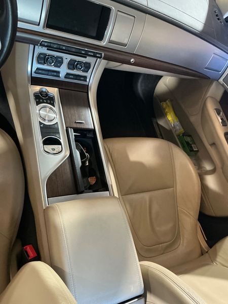 Jaguar XF 2.2 D 2014 – снимка 27