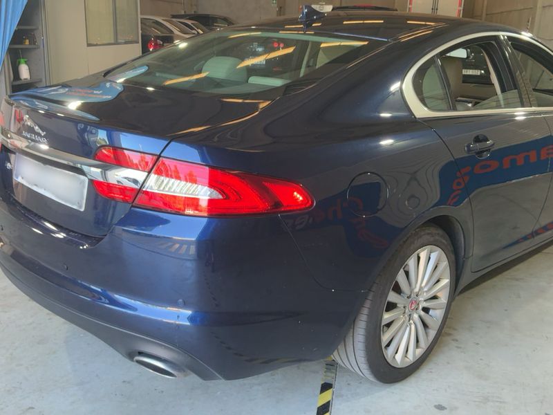 Jaguar XF 2.2 D — zdjęcie 6
