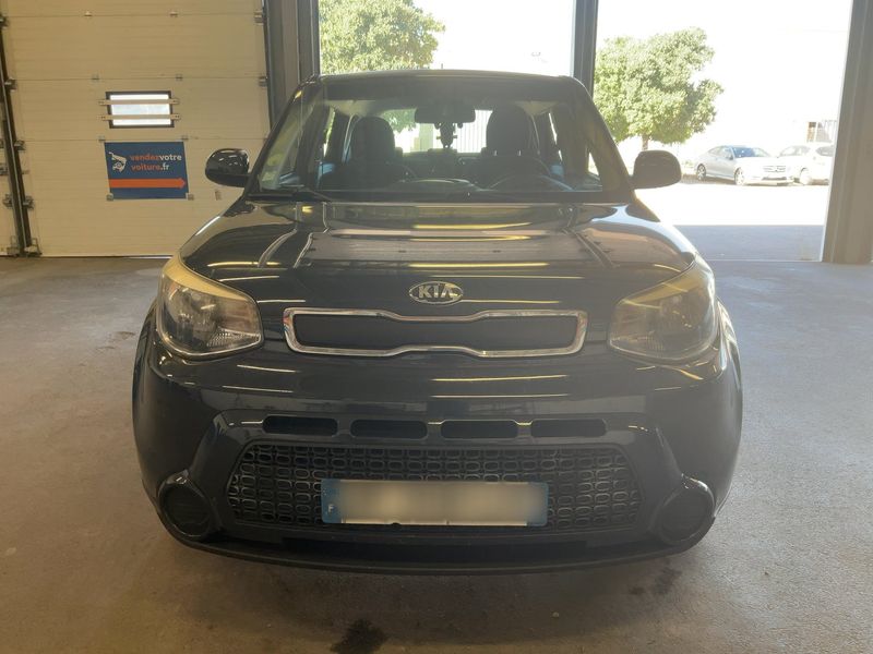 Kia Soul 1.6 CRDi M — zdjęcie 9