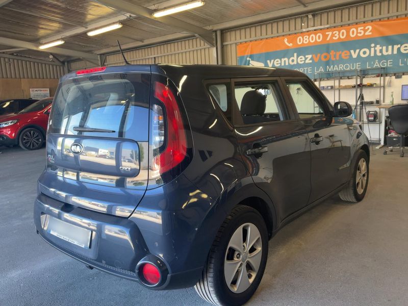 Kia Soul 1.6 CRDi M — zdjęcie 6