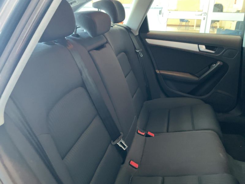 Audi A4 2.0 TDI quattro Advanced — zdjęcie 14