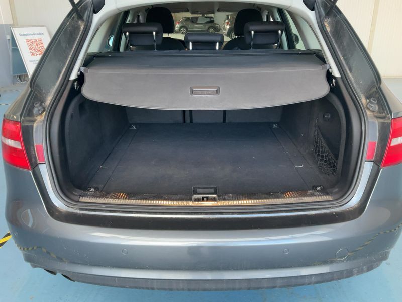 Audi A4 2.0 TDI quattro Advanced — zdjęcie 10