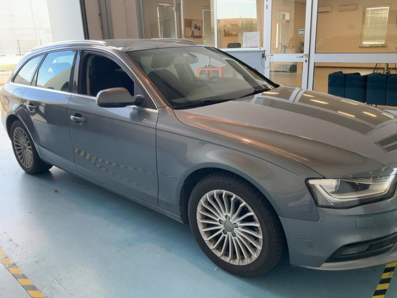 Audi A4 2.0 TDI quattro Advanced — zdjęcie 8