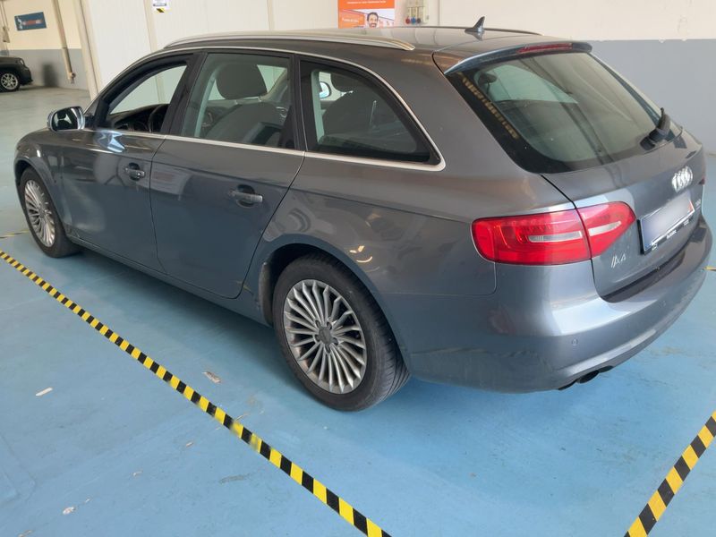 Audi A4 2.0 TDI quattro Advanced — zdjęcie 3