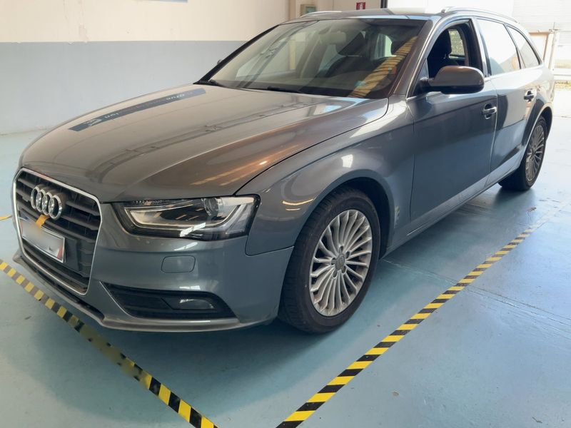 Audi A4 2.0 TDI quattro Advanced — zdjęcie 1