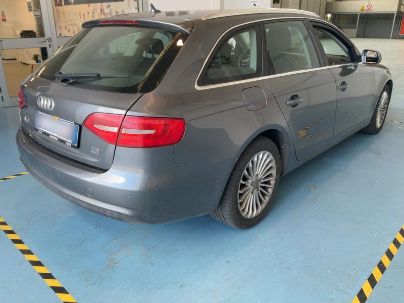Audi A4 2.0 TDI quattro Advanced — zdjęcie 6
