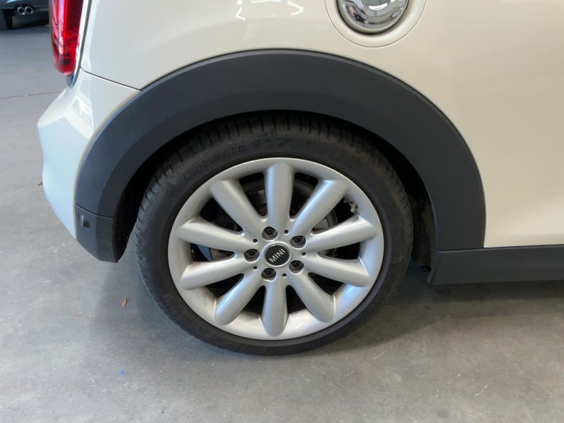 MINI Cabrio Cooper S 2020 – снимка 9