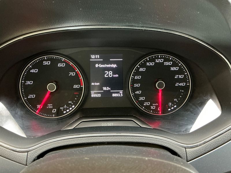 Seat Arona 1.0 TSI Style — zdjęcie 13