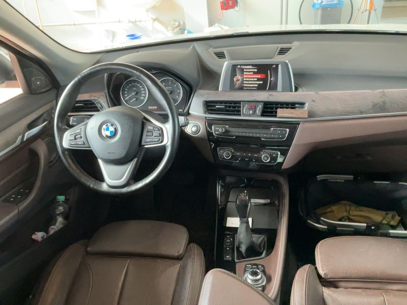 BMW X1 xDrive 20d xLine — zdjęcie 12