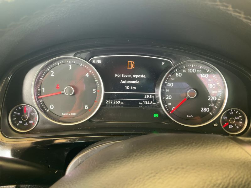 Volkswagen Touareg 3.0 V6 TDI BlueMotion Tech — zdjęcie 13