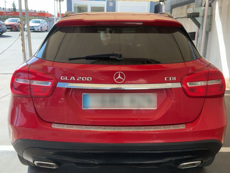 Mercedes-Benz GLA-Klasse GLA 200 d Urban — zdjęcie 5