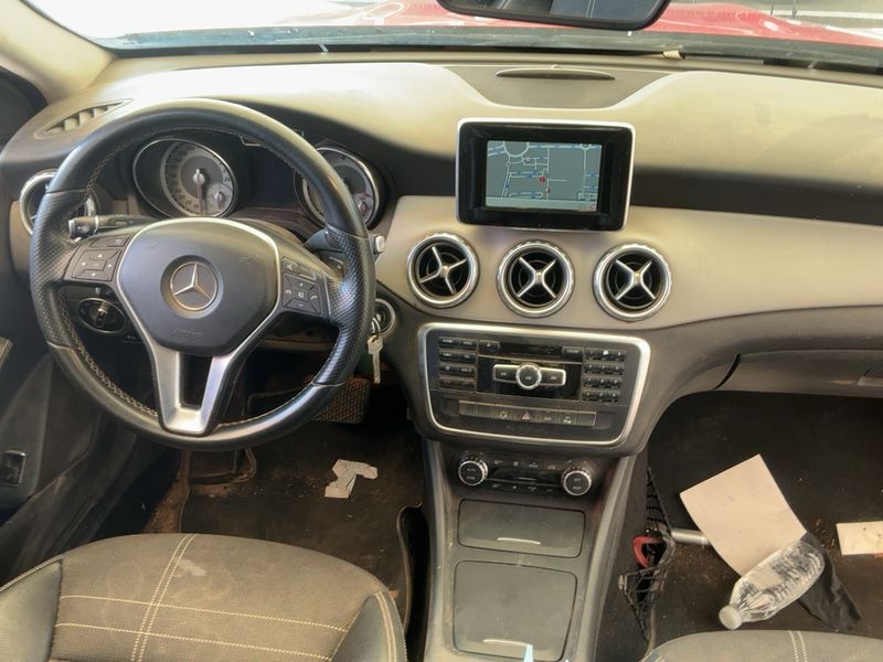 Mercedes-Benz GLA-Klasse GLA 200 d Urban — zdjęcie 12