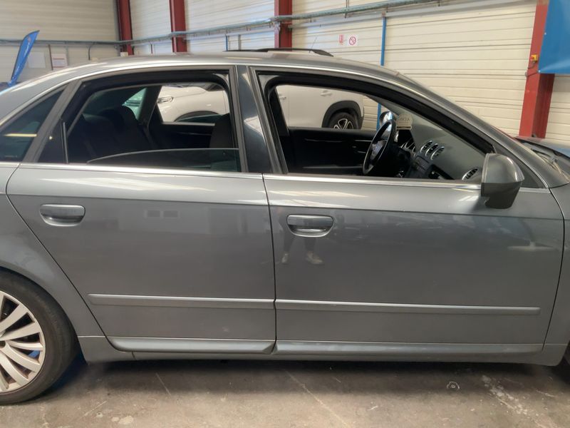 Seat Exeo 2.0 TDI Sport — zdjęcie 7