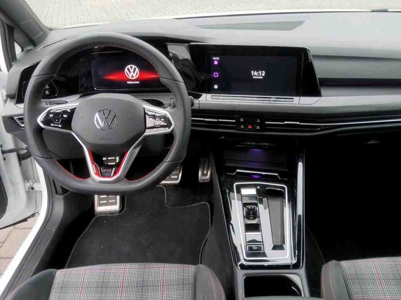 Volkswagen Golf VIII 2.0 TSI GTI — zdjęcie 24