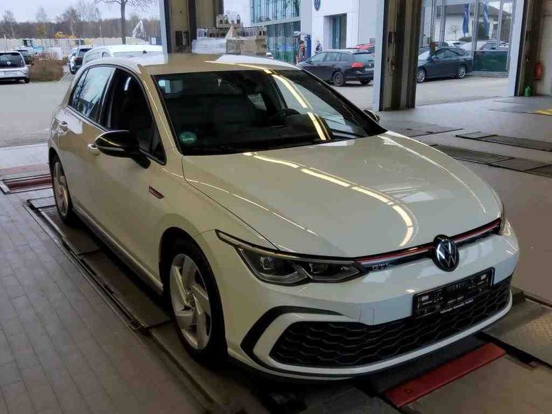 Volkswagen Golf VIII 2.0 TSI GTI — zdjęcie 15