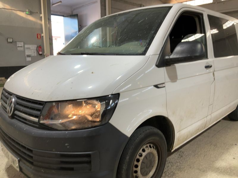 Volkswagen T6 Kombi 2.0 TDI — zdjęcie 2