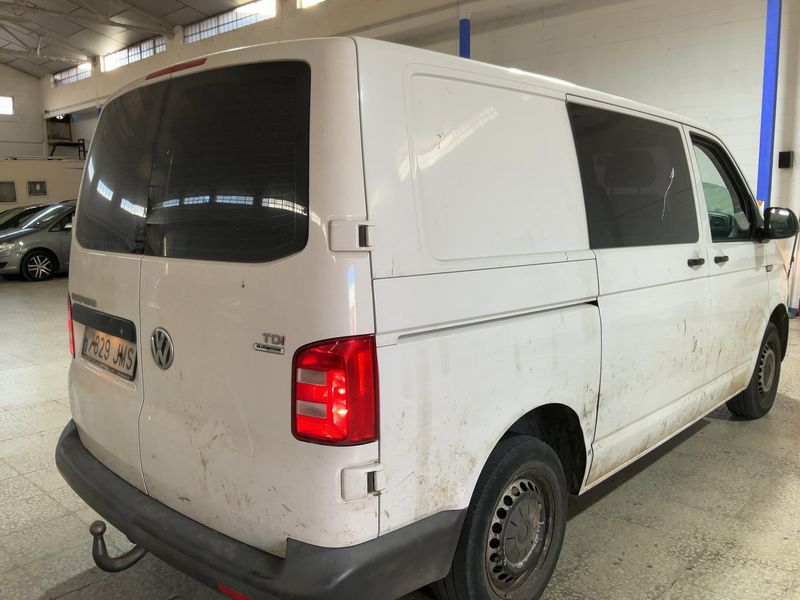 Volkswagen T6 Kombi 2.0 TDI — zdjęcie 6