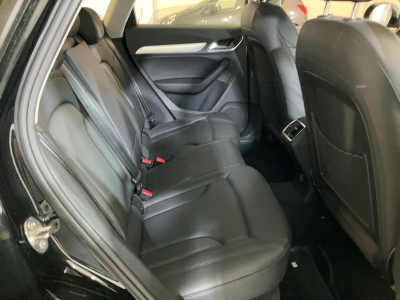 Audi Q3 2.0 TDI quattro Sport 2015 – снимка 19