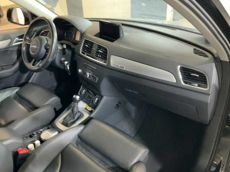 Audi Q3 2.0 TDI quattro Sport 2015 – снимка 17