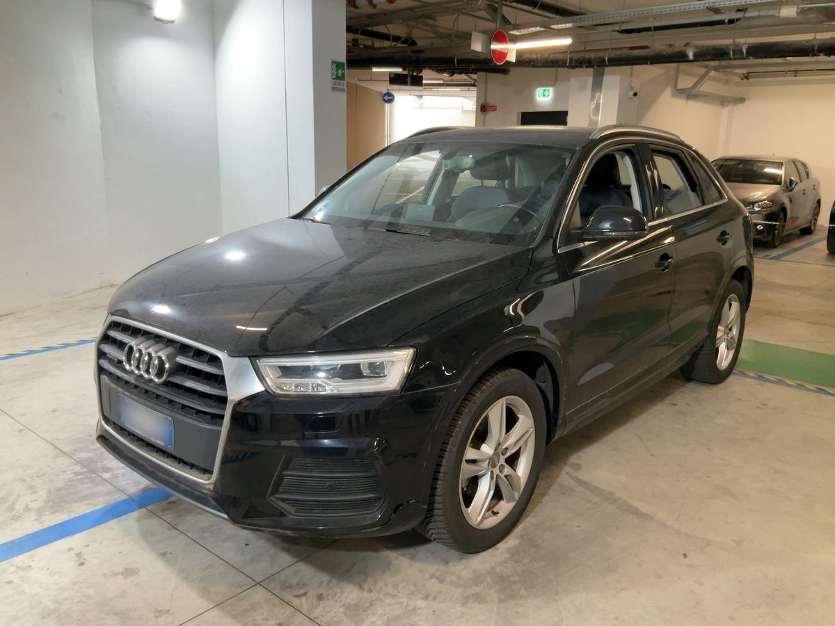 Audi Q3 2015 — photo 1