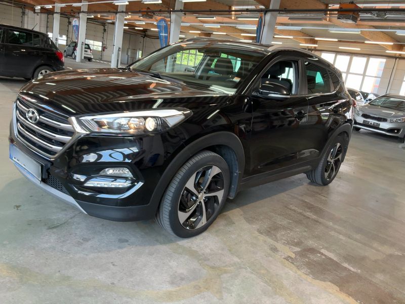 Hyundai Tucson 1.7 CRDi Classic blue 2WD — zdjęcie 2