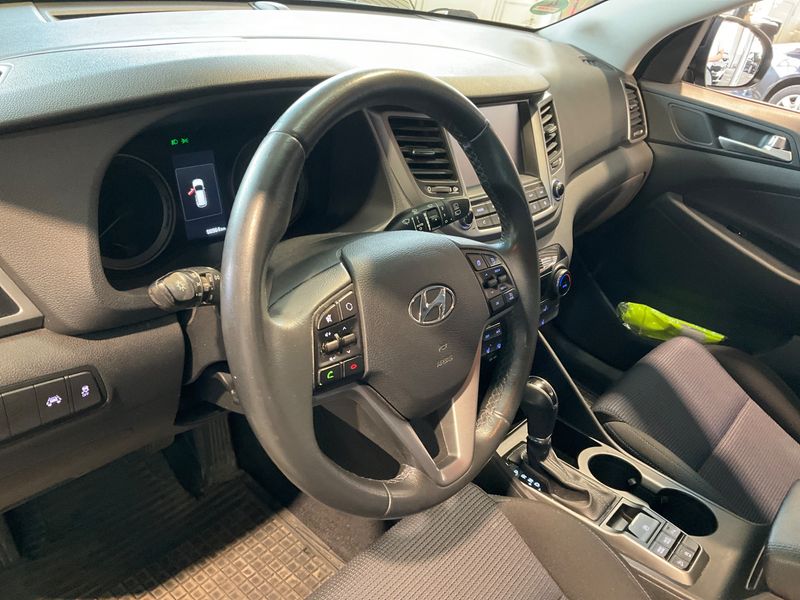 Hyundai Tucson 1.7 CRDi Classic blue 2WD 2016 – снимка 34
