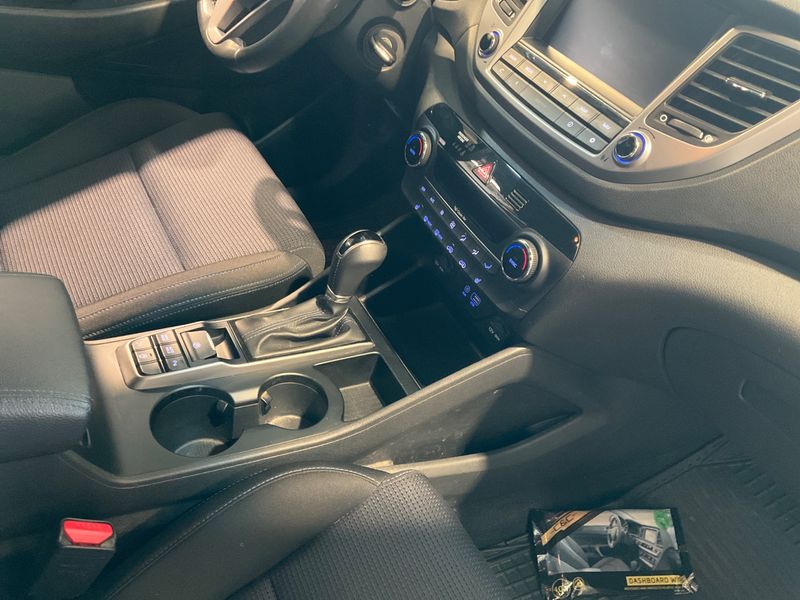 Hyundai Tucson 1.7 CRDi Classic blue 2WD 2016 – снимка 30
