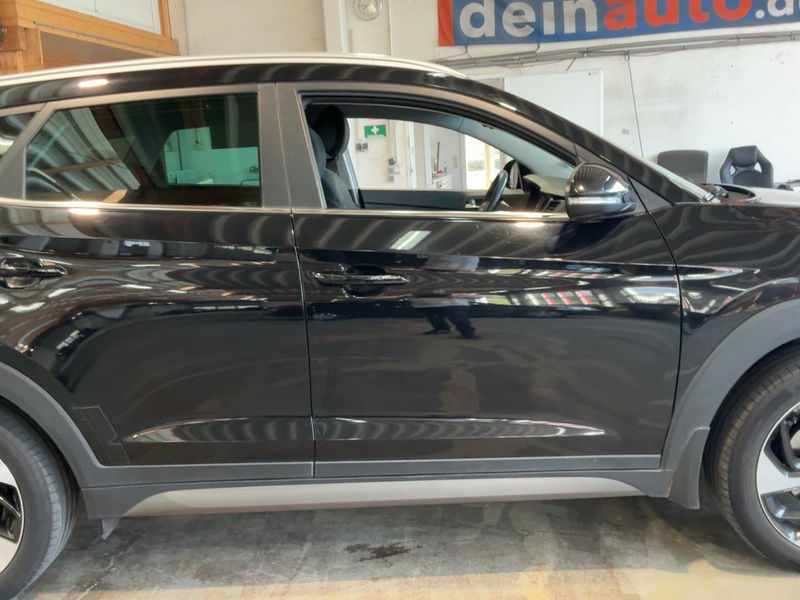 Hyundai Tucson 1.7 CRDi Classic blue 2WD — zdjęcie 7