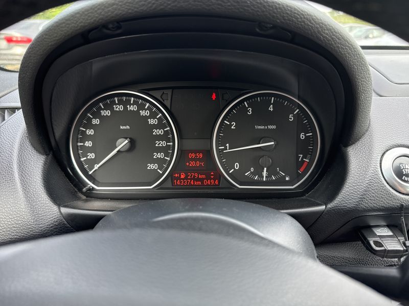 BMW 1er 120i — zdjęcie 12