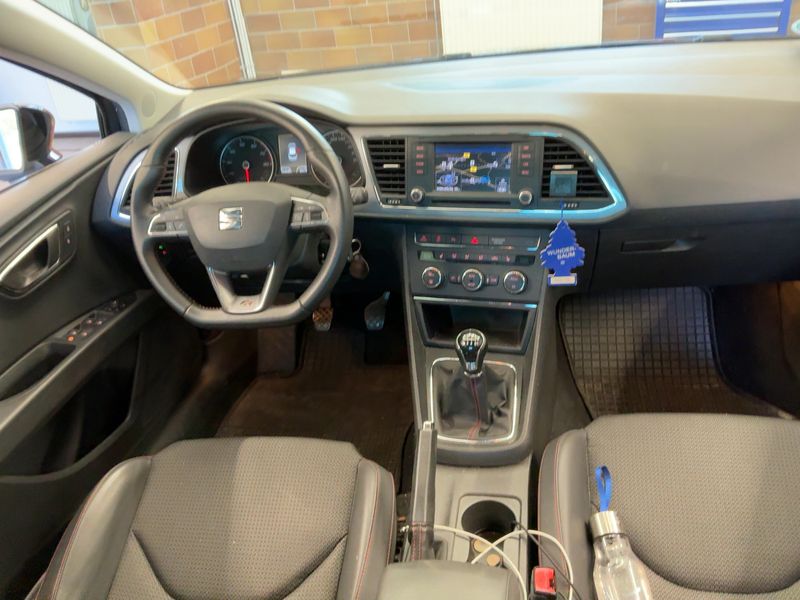 Seat Leon 1.4 TSI ACT FR — zdjęcie 12