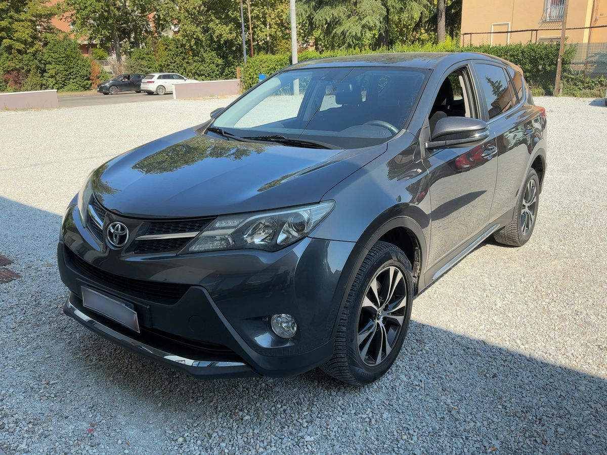 Toyota RAV 2015