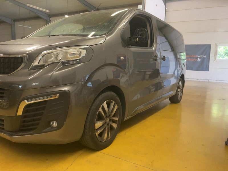 Peugeot Traveller 1.5 Blue-HDi Business L2 — zdjęcie 2