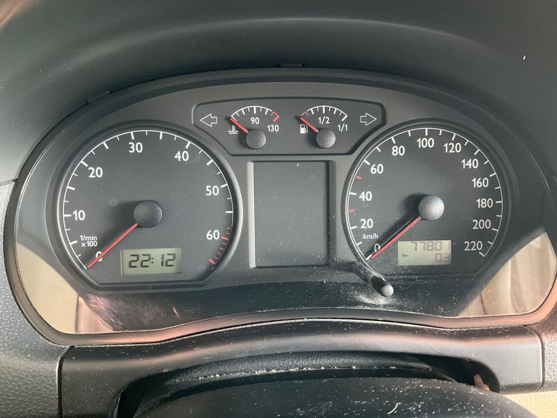 Volkswagen Polo 1.2 Comfortline — zdjęcie 4