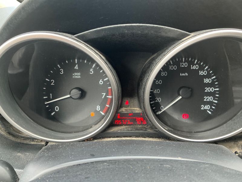 Mazda 5 2.0 Center-Line — zdjęcie 4