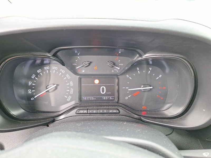 Toyota ProAce City Verso 1.5 D-4D L1 Dynamic — zdjęcie 12