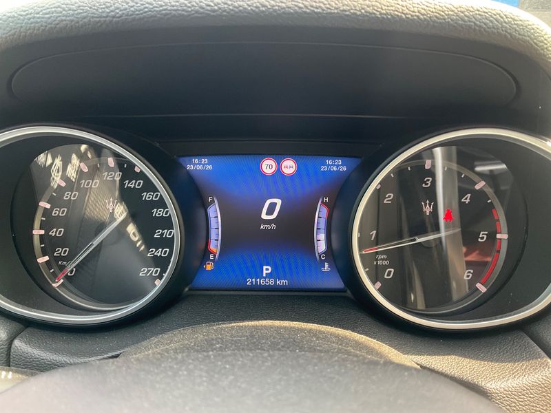 Maserati Levante 3.0 V6 Diesel GranSport — zdjęcie 13