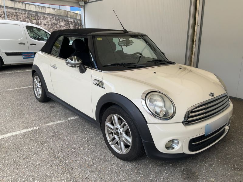 MINI Cabrio Cooper — zdjęcie 8
